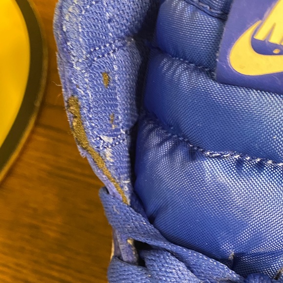Nike Air Jordan 1 High OG Retro in Royal - Picture 8 of 8